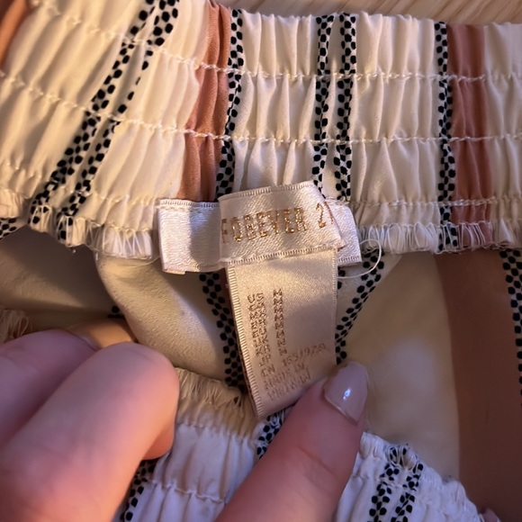 Forever 21 Off the Shoulder Crop Top - Picture 2 of 2